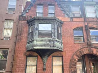 2132 Spruce St, Philadelphia, PA 19103