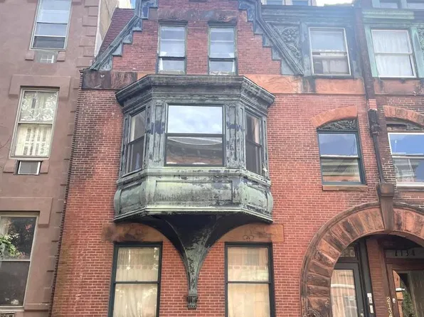 2132 Spruce St, Philadelphia, PA 19103