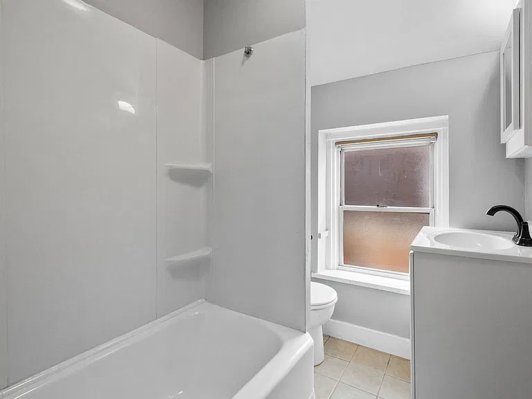 1712 Amanda St — Photo 14