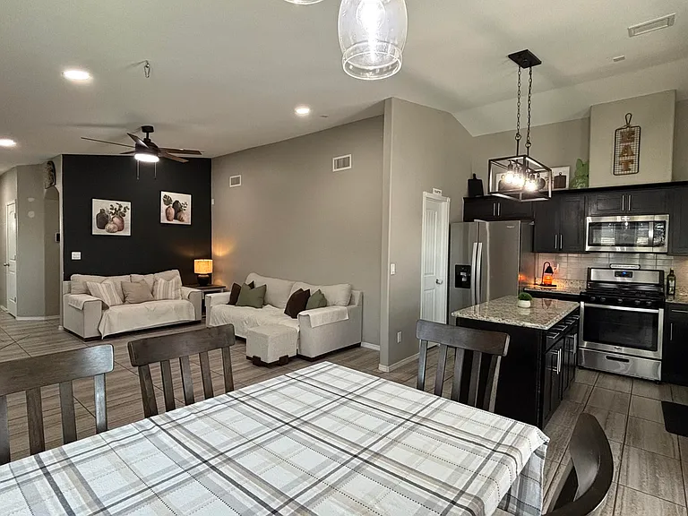 11613 Flor Galatea Way — Photo 11