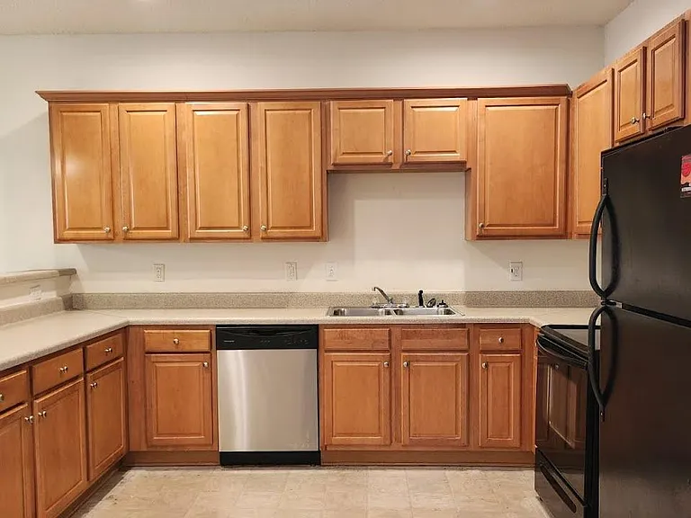 5355 Oakley Commons Blvd — Photo 3