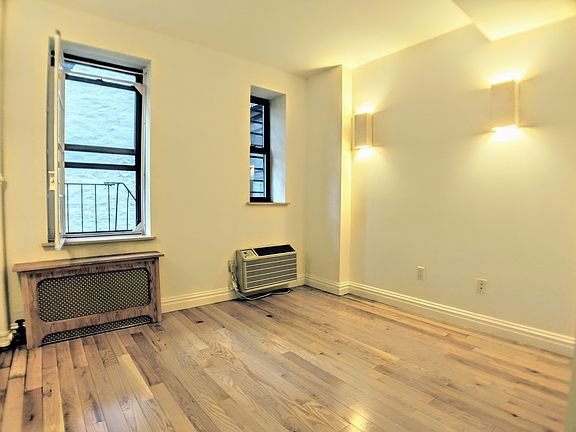 4th image of 101 E 116th St #O1f
