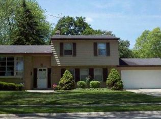 226 N Norman Dr, Palatine, IL 60074