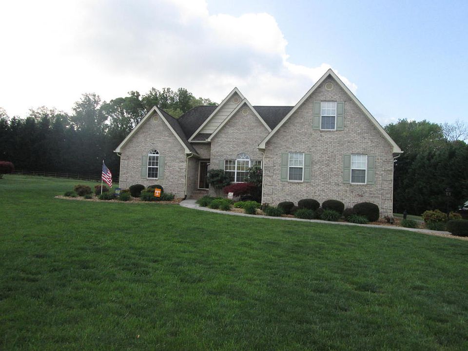 1st image of 125 Legacy Dr