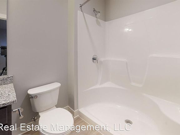 4th image of 245 Kinsey St SE #8049600