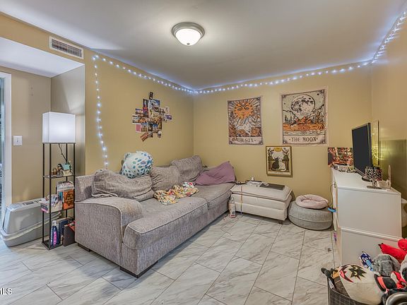 3rd image of 23254 Clayman Valley Rd