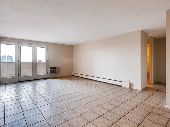 3rd image of 1029 E 8th Ave APT 1002
