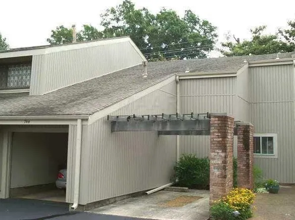 745 Forest Lake Dr #3703, Memphis, TN 38117