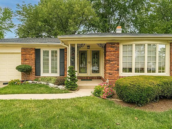 2nd image of 2035 Granada Dr