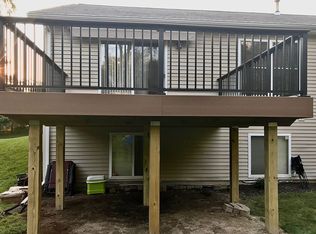 2525 Arbor Forest Dr, Lansing, MI 48910