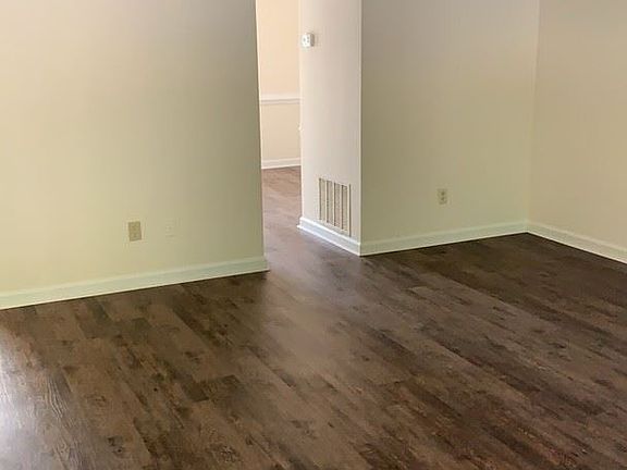 2nd image of 2170 Kings Gate Cir APT C