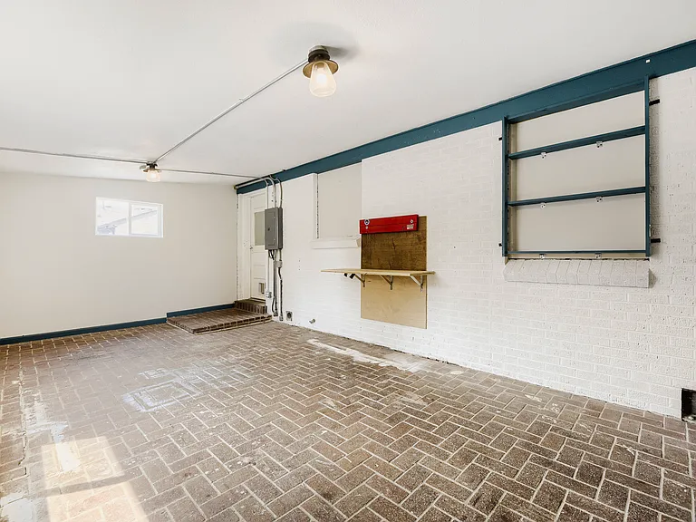 1326 S Clay St — Photo 12