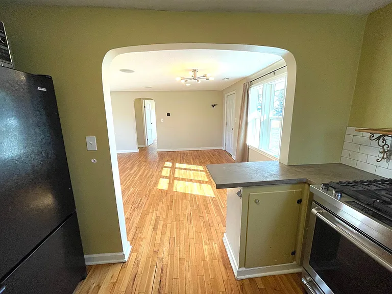 737 N Taft Hill Rd — Photo 45