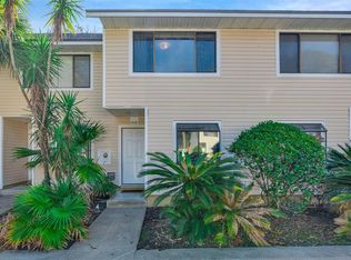 6129 SW 8th Ln, Gainesville, FL 32607