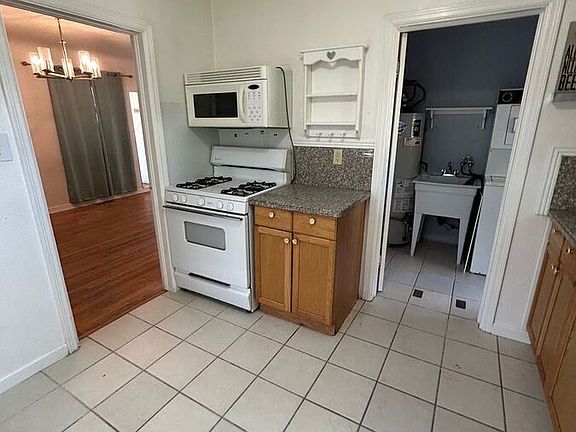 2nd image of 1250 Ames St