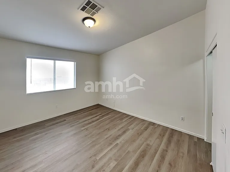 9395 Santa Fe Rose St — Photo 11