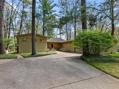 5806 Woodbridge Ln, Midland, MI, 48640