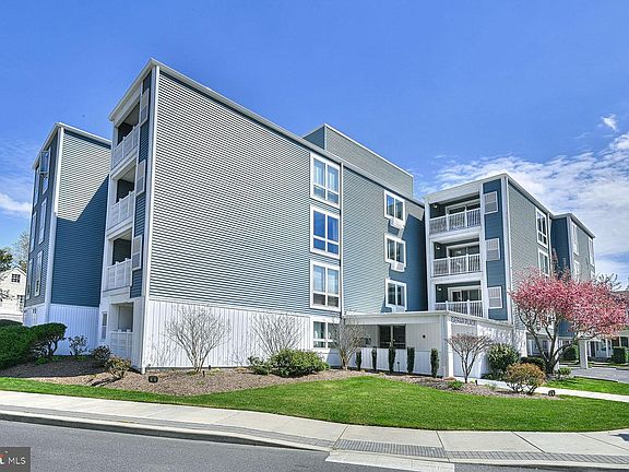 4th image of 59 Maryland Ave #303C