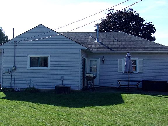 2nd image of 726 Newland Ave