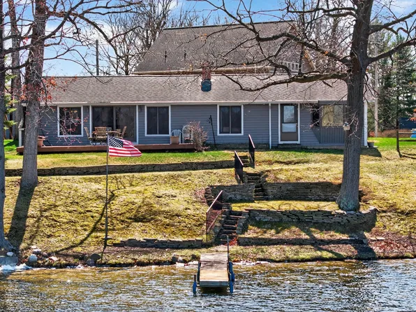 8653 Wildwood Ct, Jackson, MI 49201
