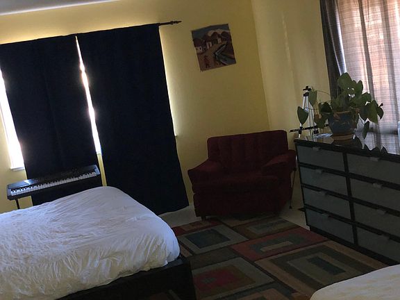 3rd image of 410 Calle Del Monte