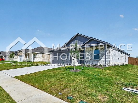 3rd image of 648 Marilynn Way