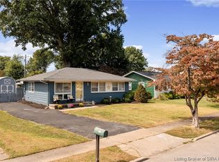 905 Irving Dr, Clarksville, IN 47129