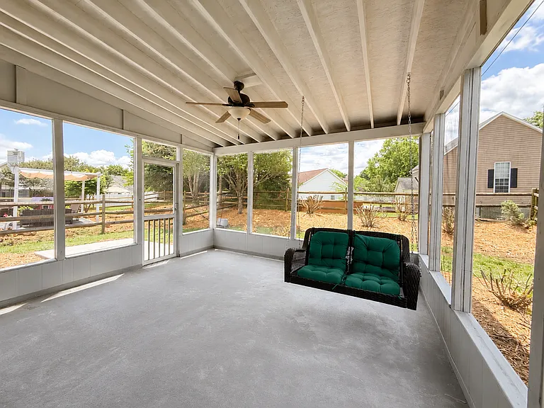 13505 Bolingbrook Ln — Photo 18