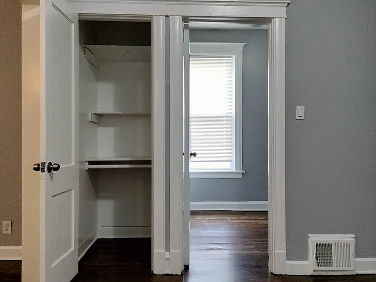 6719 S Sangamon St #1 — Photo 16