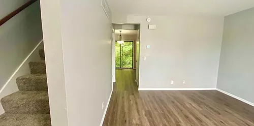 451 Lincoln Ave Photo 1