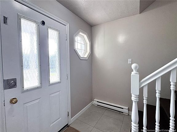 3rd image of 51 Sheffield Ct