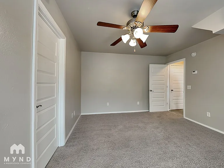 138 E Sycamore St #138 — Photo 14