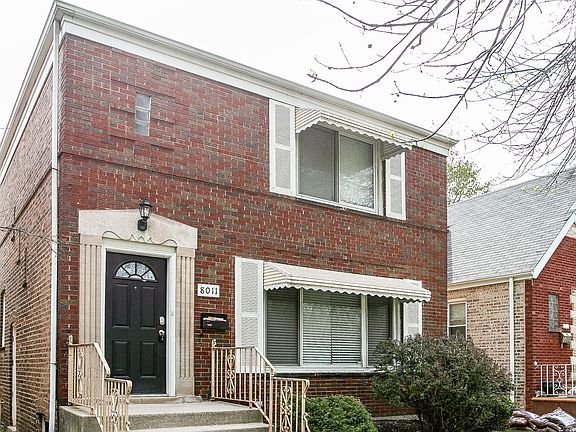 3rd image of 8011 S Maplewood Ave