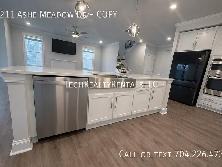 1211 Ashe Meadow Dr #COPY — Photo 12