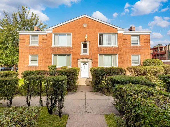 8939 S Blackstone Ave, Chicago, IL 60619