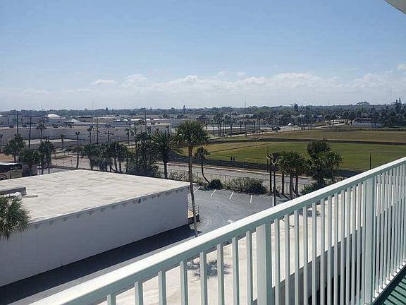 3rd image of 2727 N Atlantic Ave APT 504