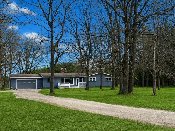 6561 E 34 1/2 Rd, Cadillac, MI 49601
