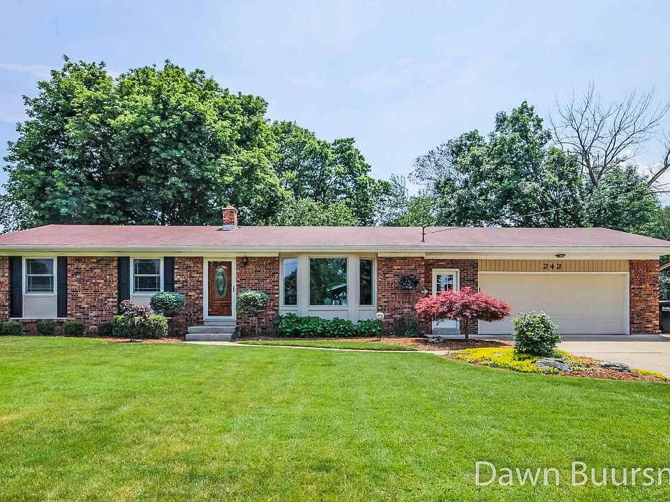 1st image of 242 Sunnyview Dr SW