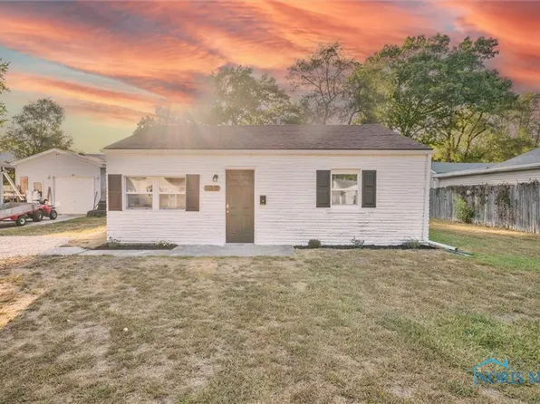 109 N Favony Ave, Toledo, OH 43615