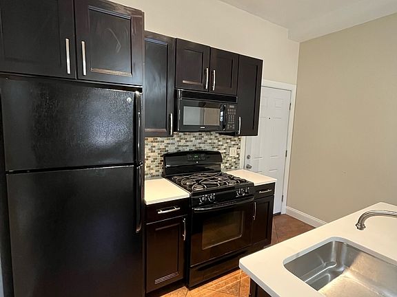 3rd image of 438 S Fairmount St #10644006