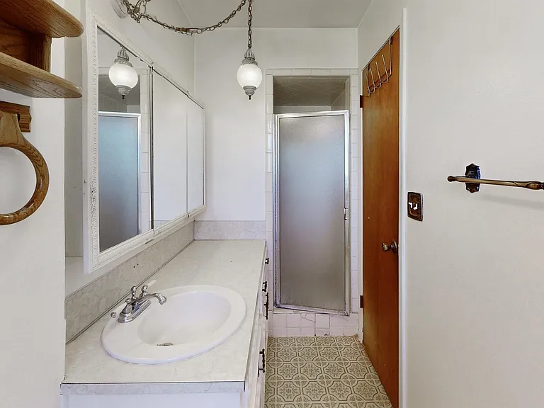 150 Rosa Lee Ln — Photo 10