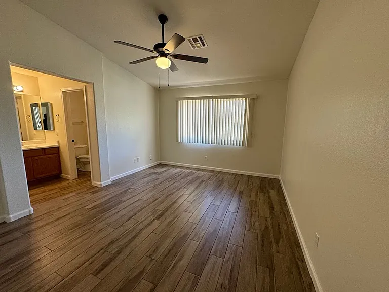 17701 N Woodrose Ave — Photo 5