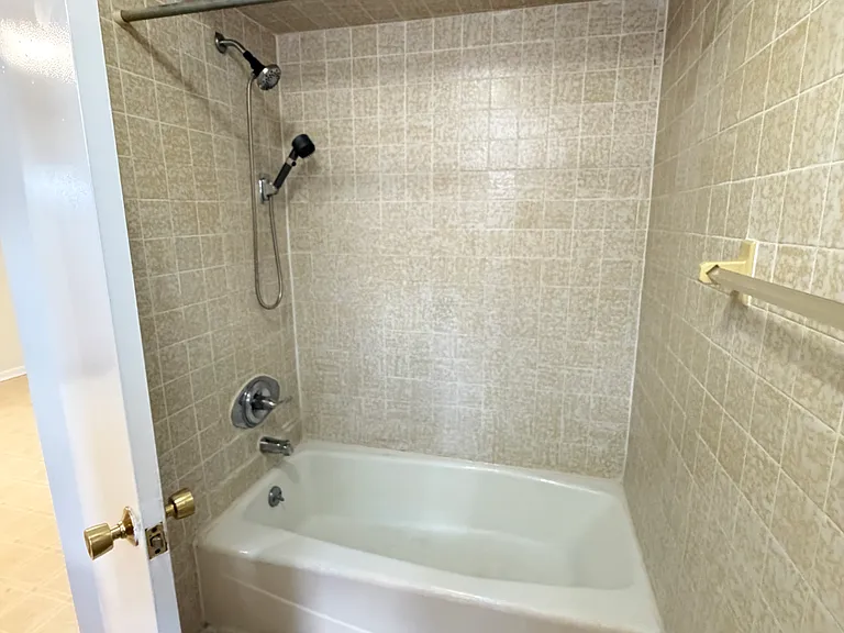 52 Spring St #5 — Photo 10