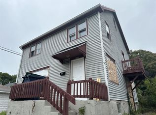 1521 W Keefe Ave, Milwaukee, WI 53206