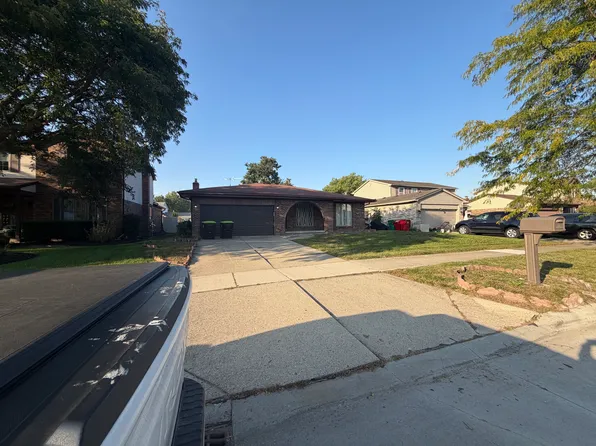 16129 Cambell Dr, Macomb, MI 48044
