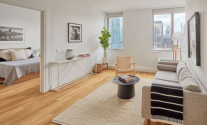 1st image of 550 W 54th St APT 1519