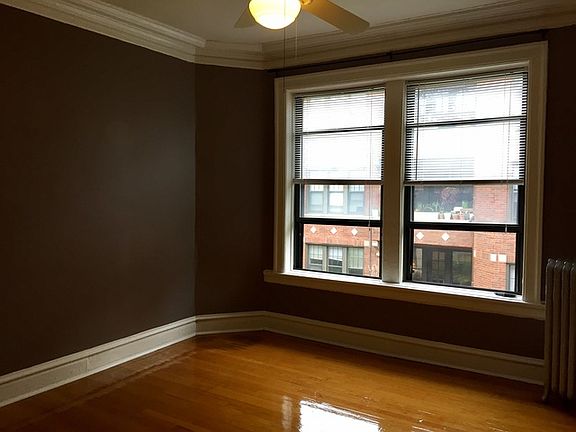 5th image of 1132 W Pratt Blvd #2W