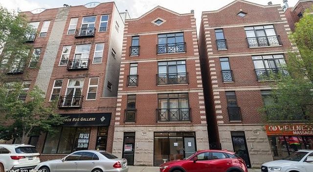 1st image of 2043 W Belmont Ave APT 4
