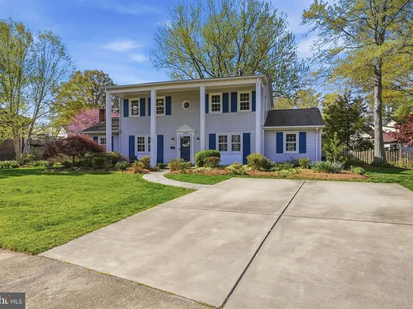 2003 Kenley Ct, Alexandria, VA 22308