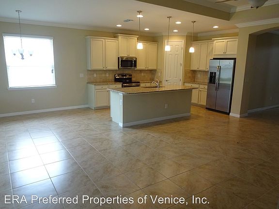 5th image of 11578 Blackfin St